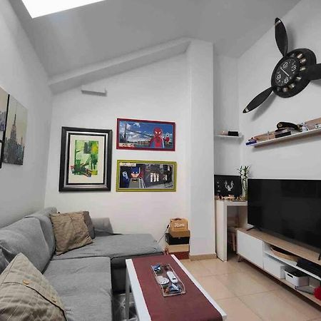 Apartamento Recien Reformado En Barajas Pueblo Madrid Luaran gambar