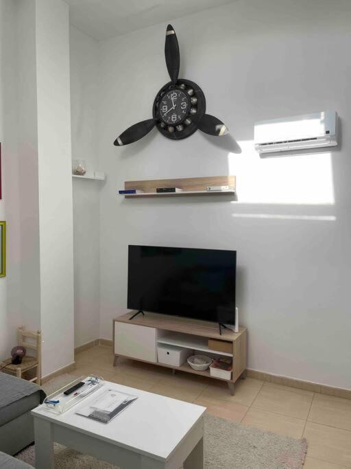 Apartamento Recien Reformado En Barajas Pueblo Madrid Luaran gambar