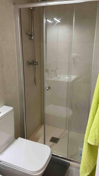 Apartamento Recien Reformado En Barajas Pueblo Madrid Luaran gambar