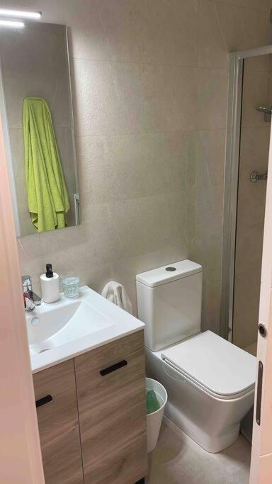 Apartamento Recien Reformado En Barajas Pueblo Madrid Luaran gambar